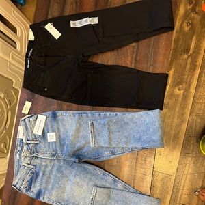 2 pairs of Old Navy Rockstar super skinny high waisted-built in warm & mid-rise